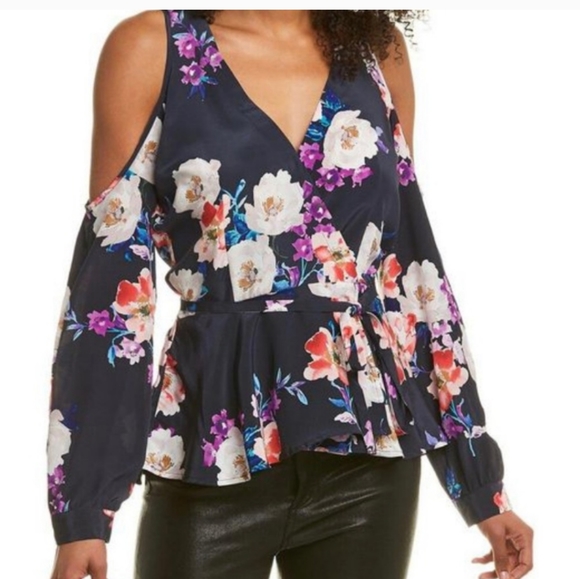 Yumi Kim Tops - Yumi Kim Love Struck Blouse in Rosewood Size XS